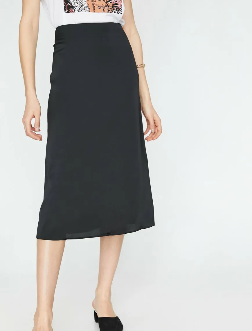 11972 Black Plain Midi Skirt