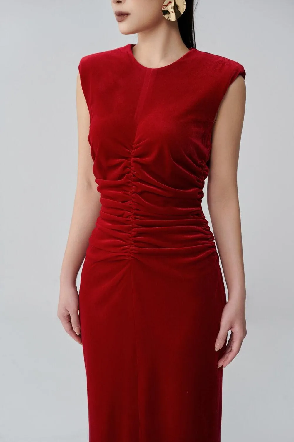 Berlinda Sheath Round Neck Velvet Midi Dress