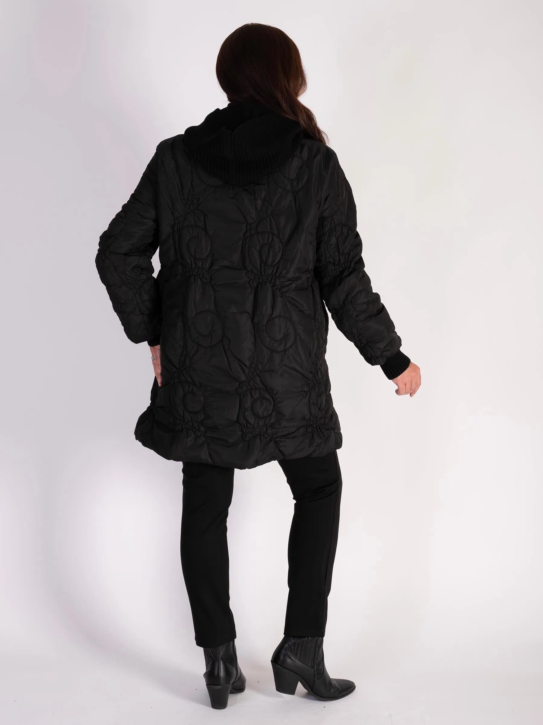 Black Swirl Embroidery Quilted Coat with Knitted Collar