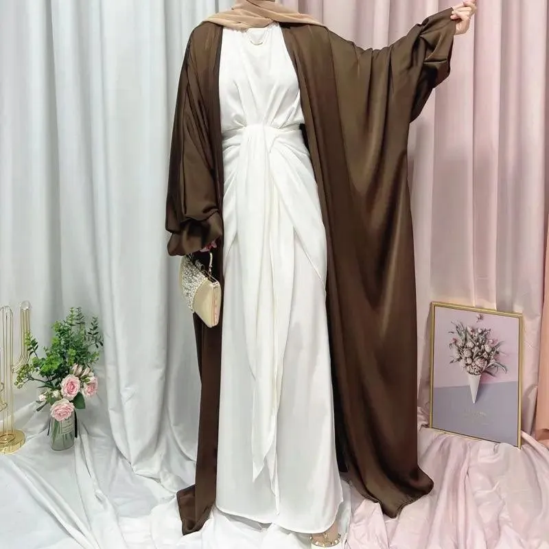 Elegant and Modest Islamic Clothing