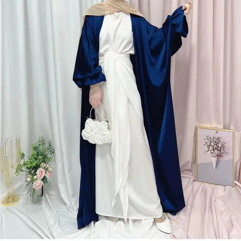 Elegant and Modest Islamic Clothing