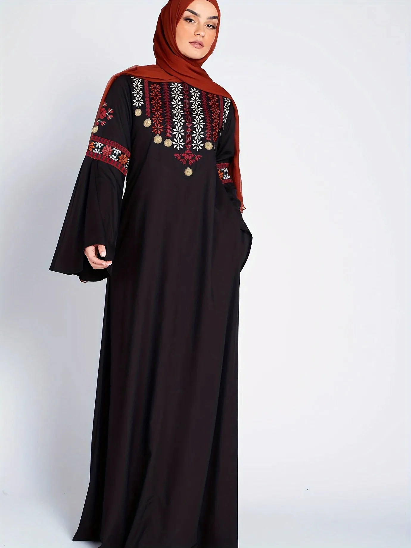 Elegant Long Sleeve Kaftan Dress for Women - Embroidered Maxi for Ramadan, Perfect Crew Neck Attire for Fall & Winter