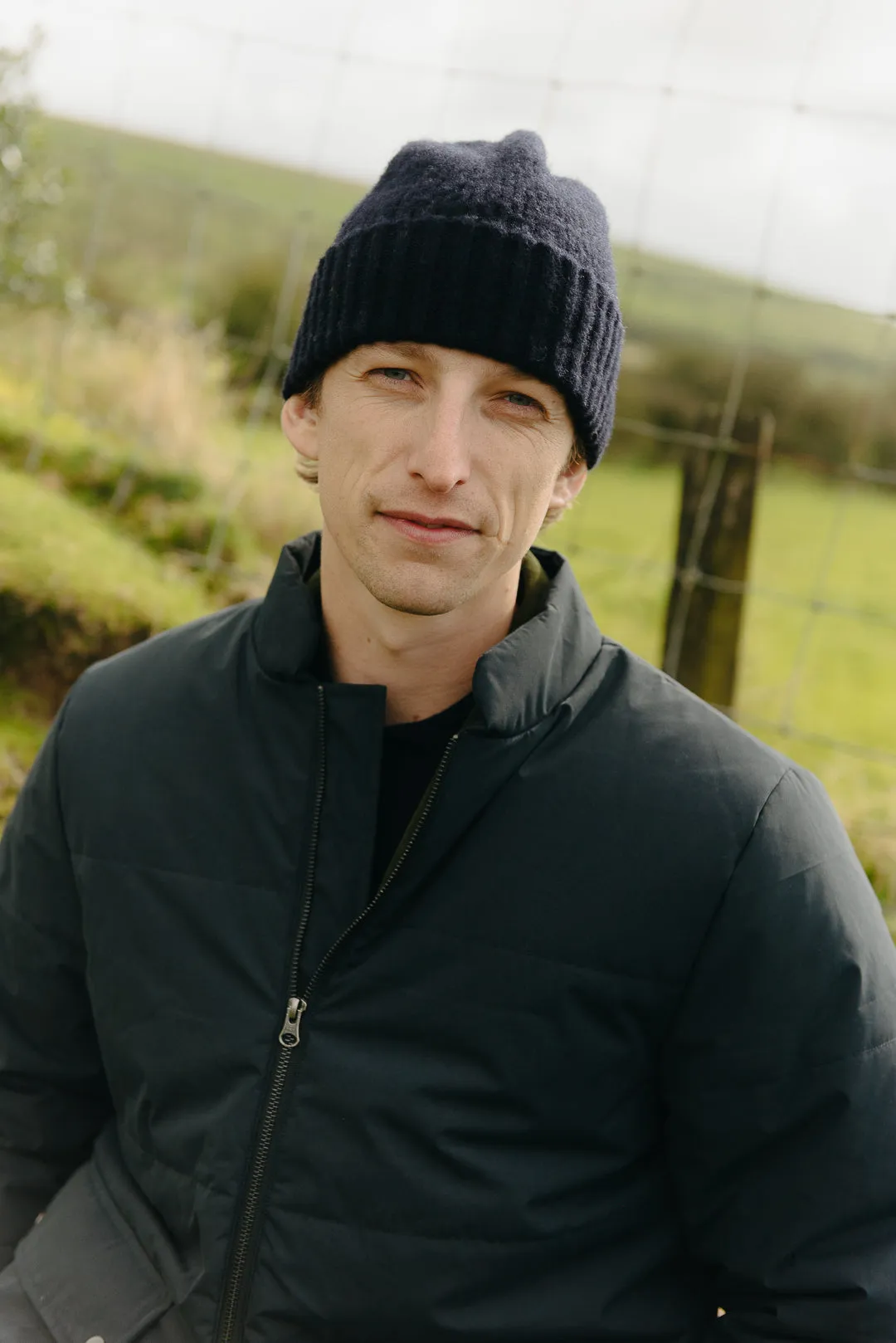 Ink Navy Lambswool Ribbed Beanie