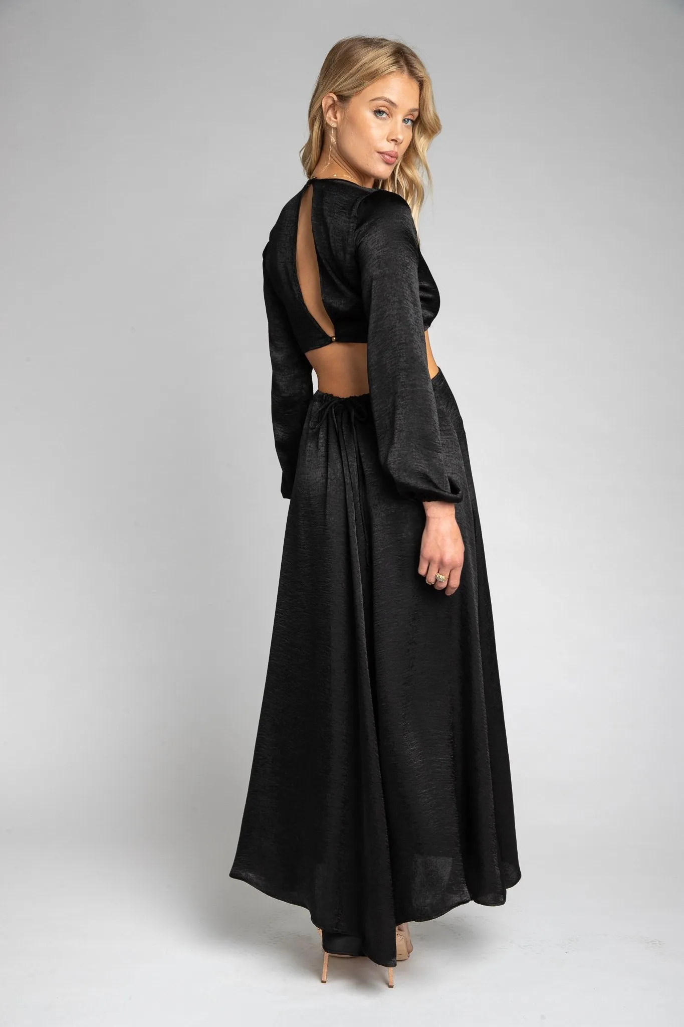 Noelle Maxi in Black