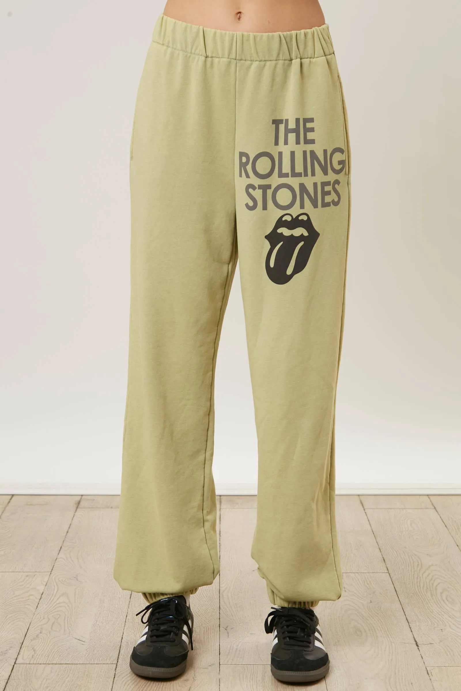 Rolling Stones Graphic Print Joggers: OLIVE / S