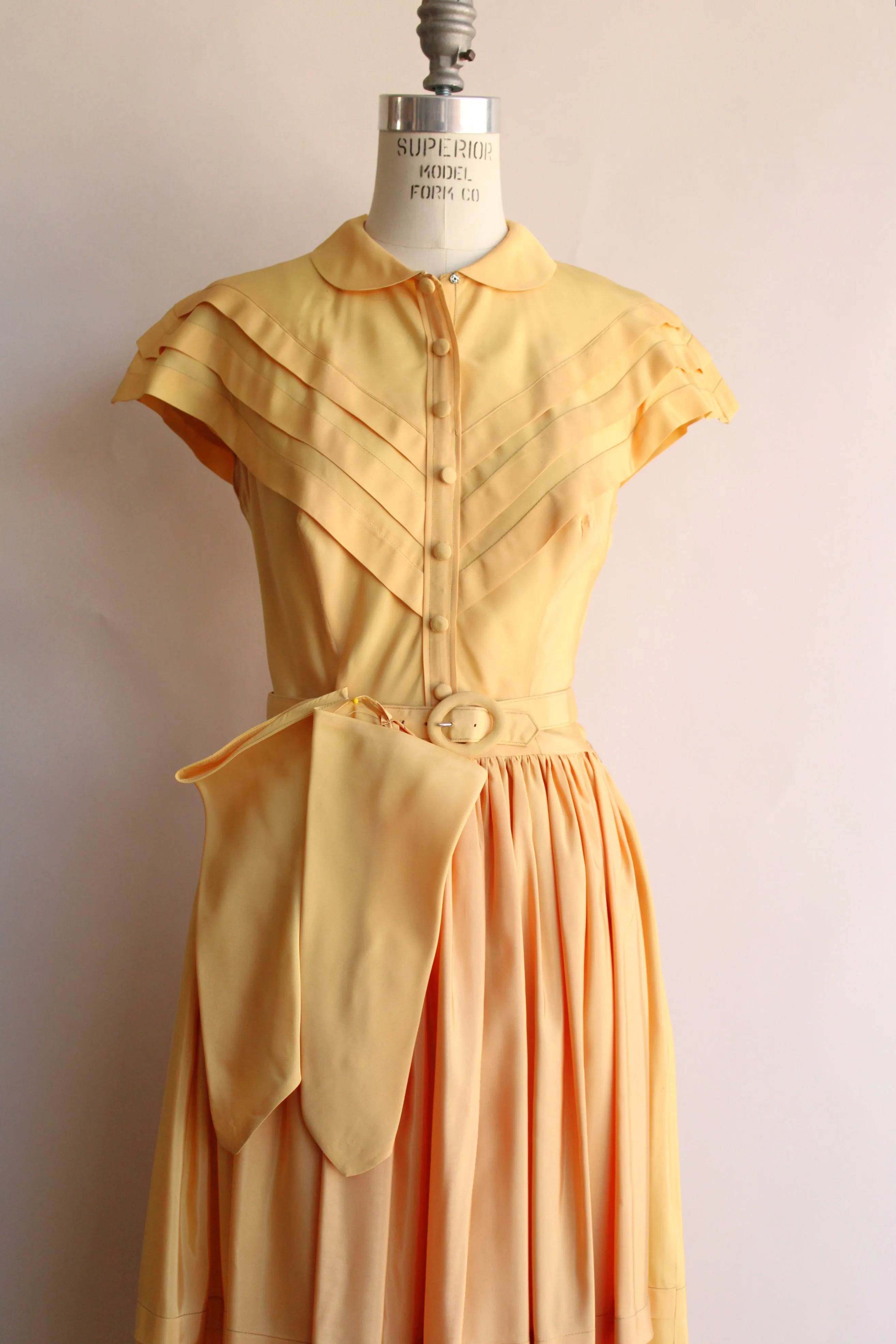 Vintage 1940s Full Length Yellow Gown with Gloves