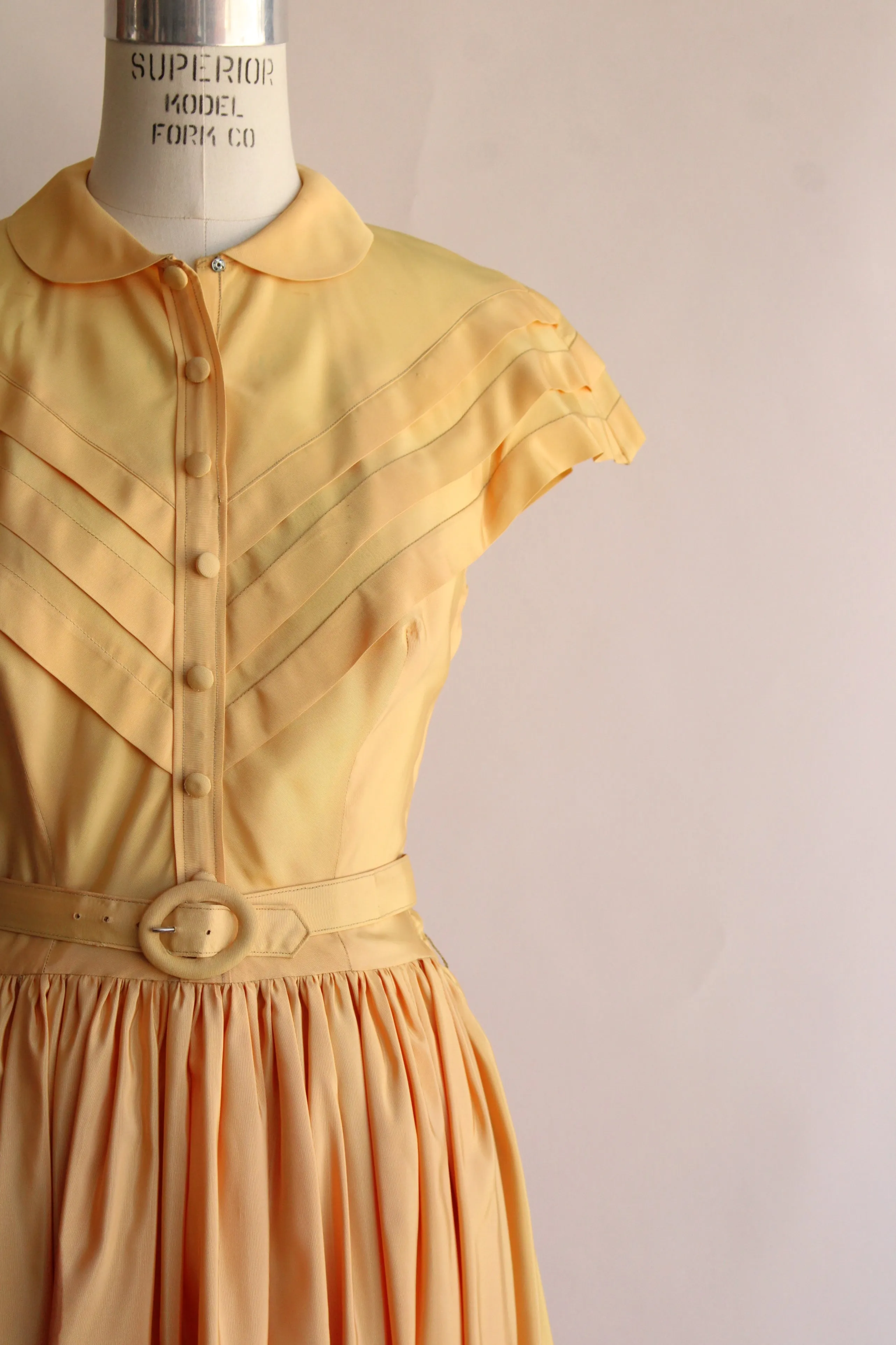 Vintage 1940s Full Length Yellow Gown with Gloves